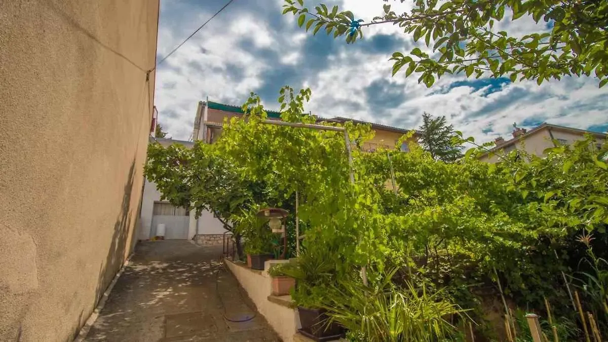 Apartment In Crikvenica 53909