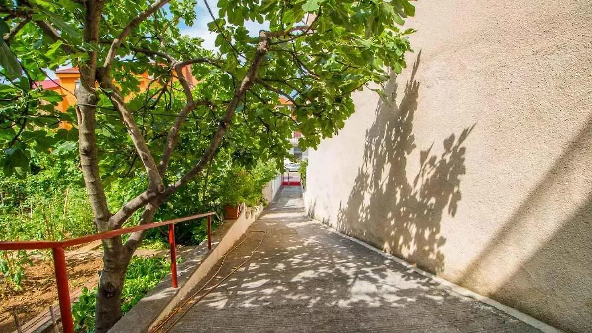 Apartment In Crikvenica 53909
