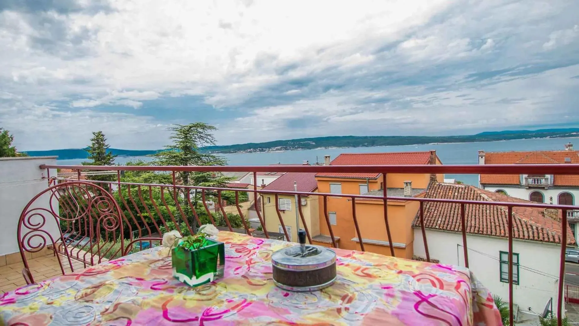 Apartment In Crikvenica 53909