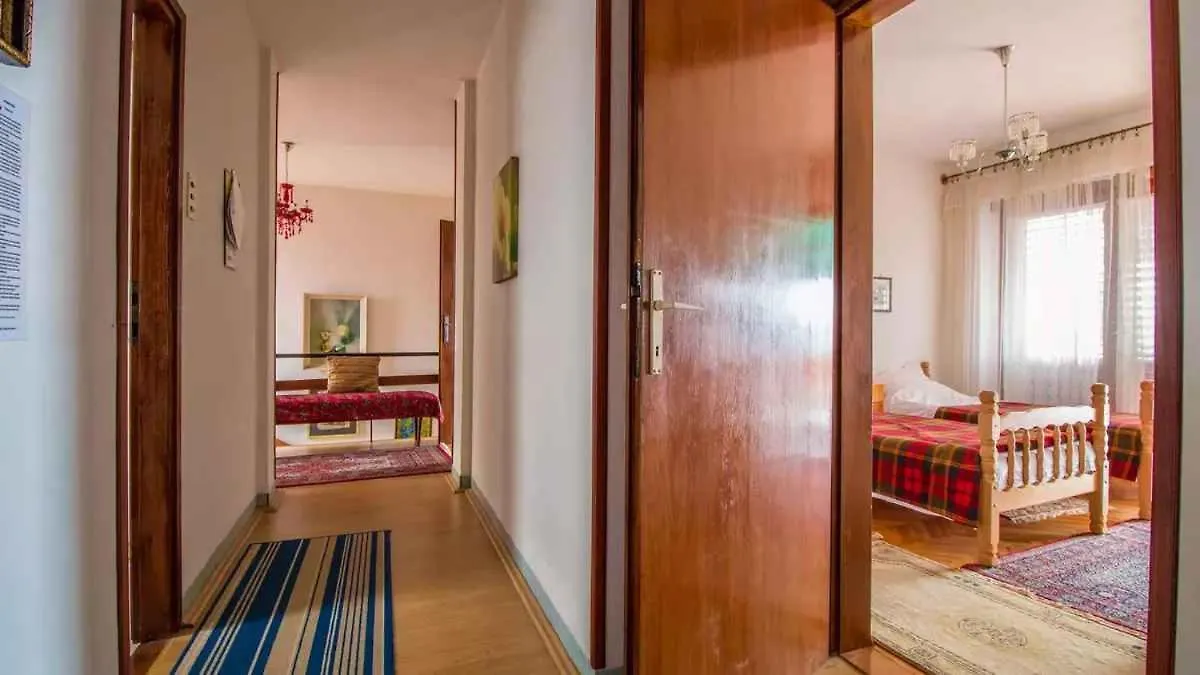 Apartment In Crikvenica 53909